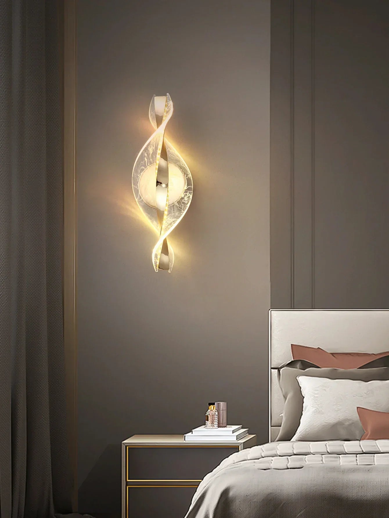 Modern LED Wall Lamp – Gold/Black Acrylic Light for Bedroom, Hallway & Living Room