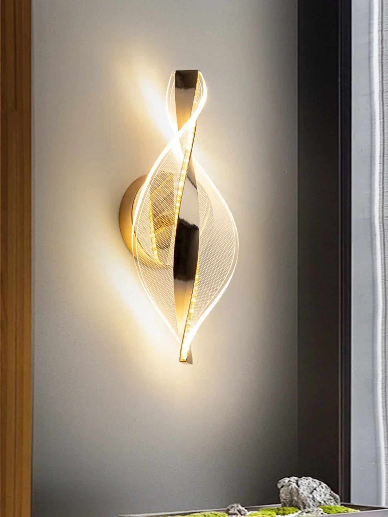 Modern LED Wall Lamp – Gold/Black Acrylic Light for Bedroom, Hallway & Living Room