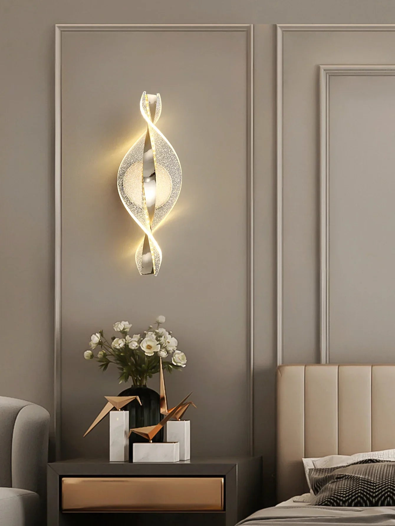 Modern LED Wall Lamp – Gold/Black Acrylic Light for Bedroom, Hallway & Living Room
