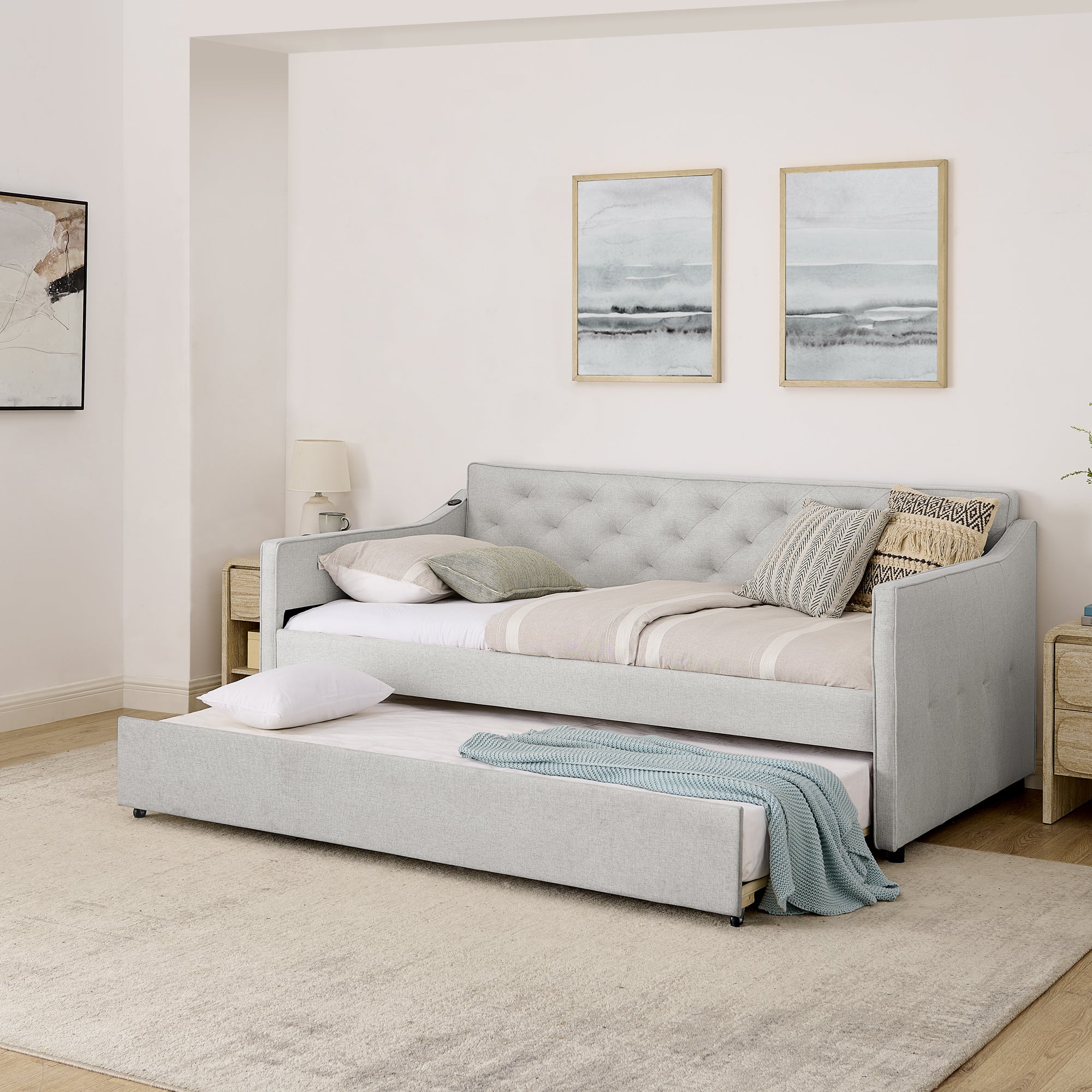 Twin Size Upholstery Daybed with Pop-up Trundle & USB Charging