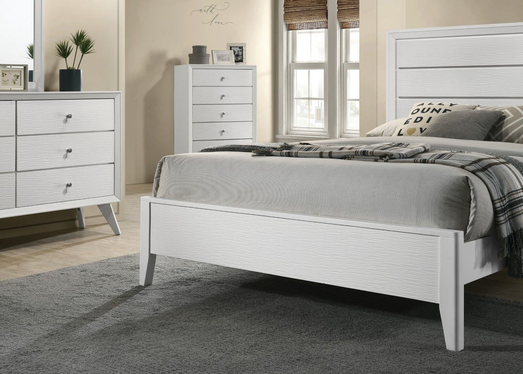 White Queen Size Bed 3pc Set with Nightstands