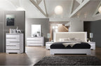White Lacquer Wood 2-Drawer Nightstand