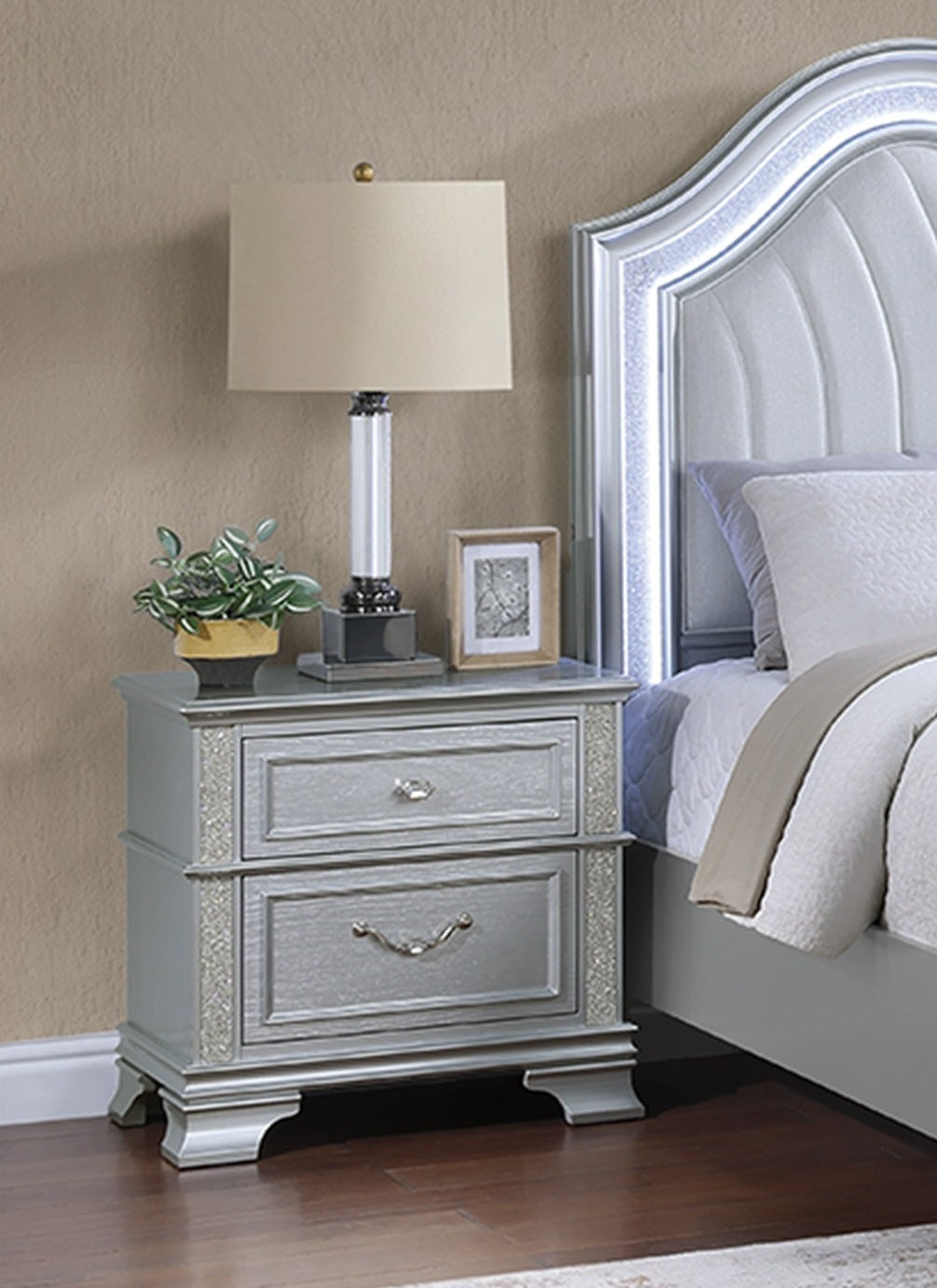 Contemporary Elegant King Size Bed 3-Piece Set