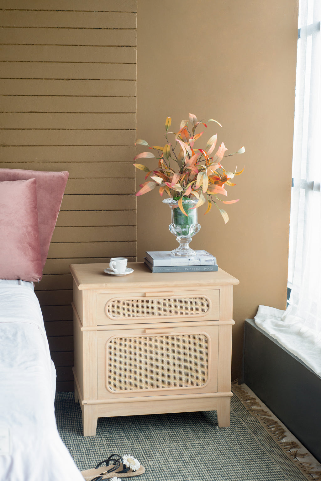 27.5x18x26" Bedside Table