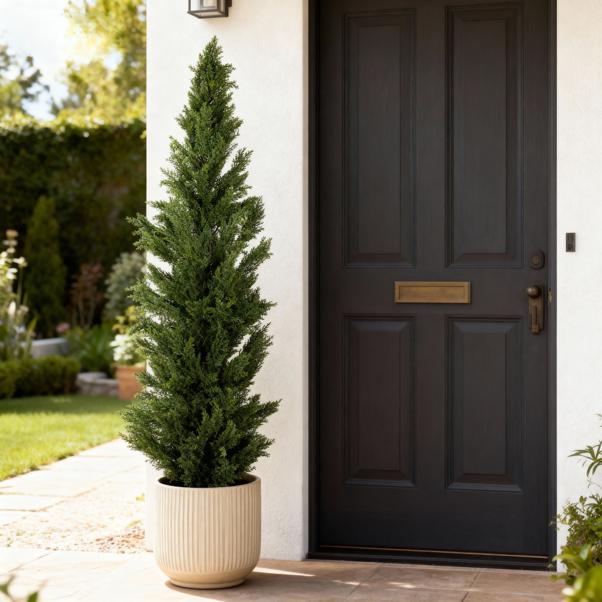 Realistic Artificial Cypress Tree, UV Resistant Indoor / Outdoor Topiary Plant For Garden Or Entryway Decoration - Green Leaves
