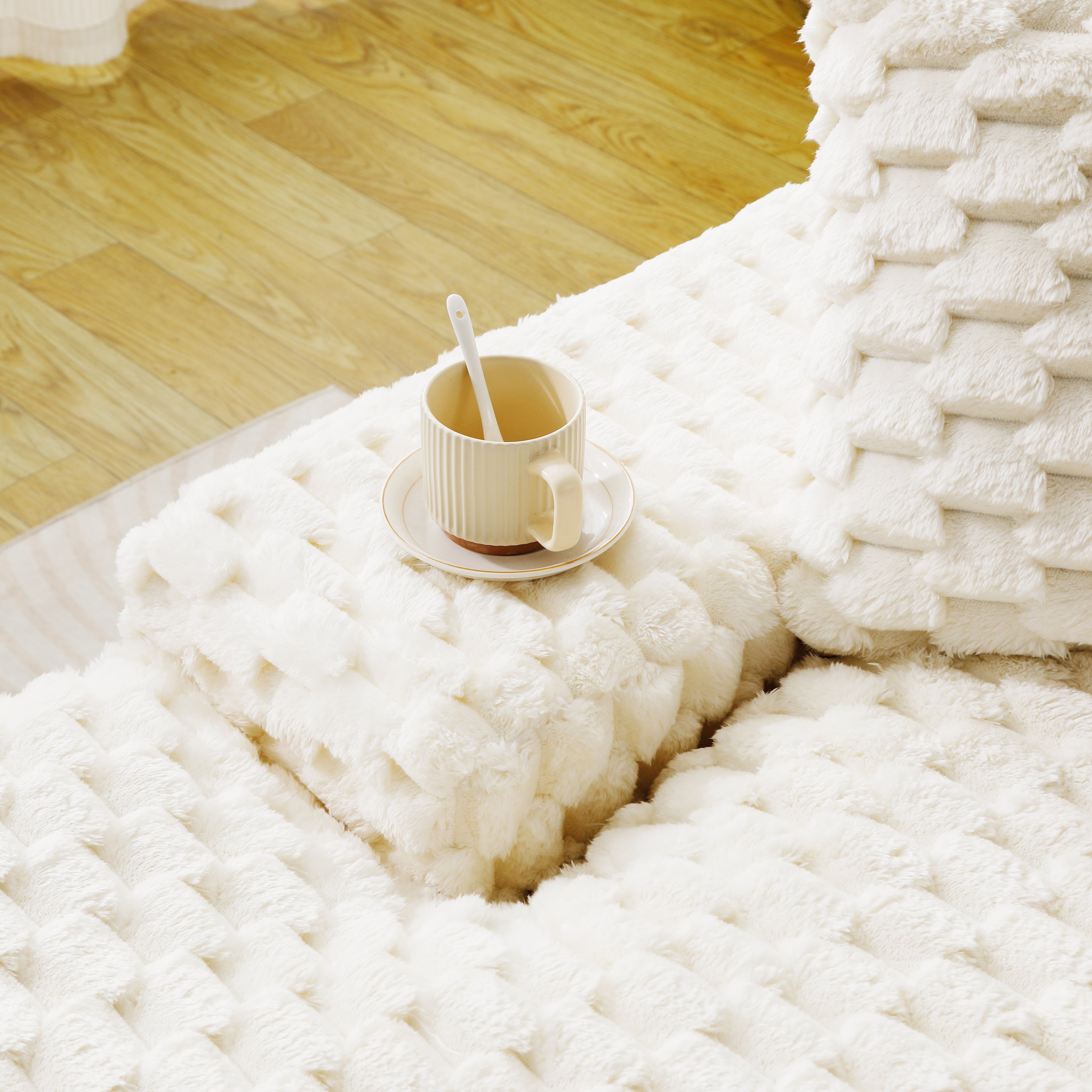 White Turtle Velvet Versatile Sofa