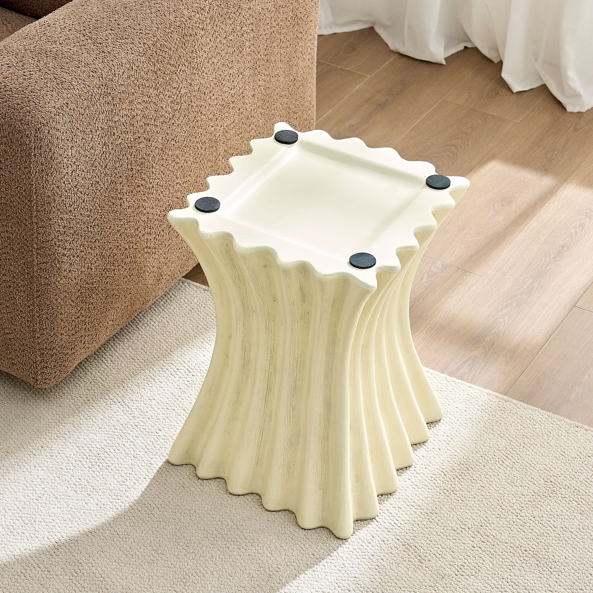 15.16 Inch Vintage Sturdy Fiberglass Side Table
