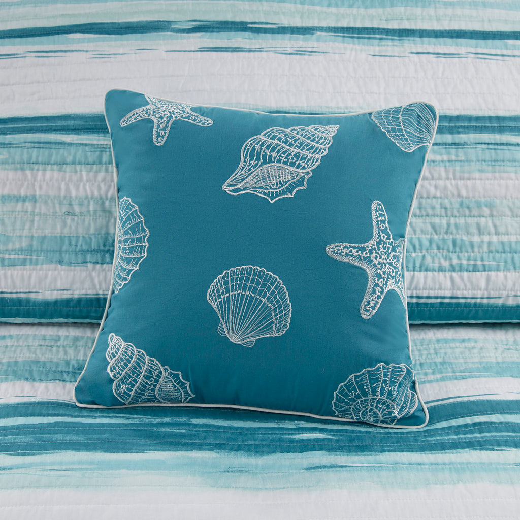 6 Piece Printed Quilt Set with Throw Pillows - Aqua Full/Queen