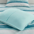 6 Piece Printed Quilt Set with Throw Pillows - Aqua Full/Queen