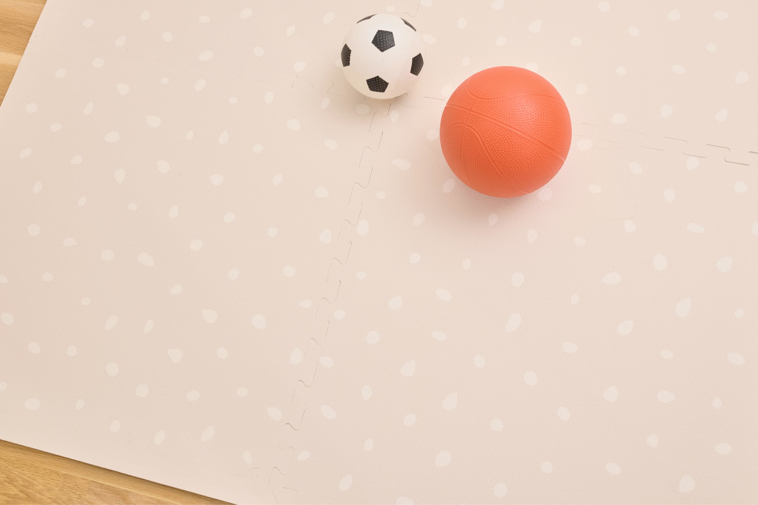 Ball Pit Bundle + FREE 6 Piece Play Mat Set