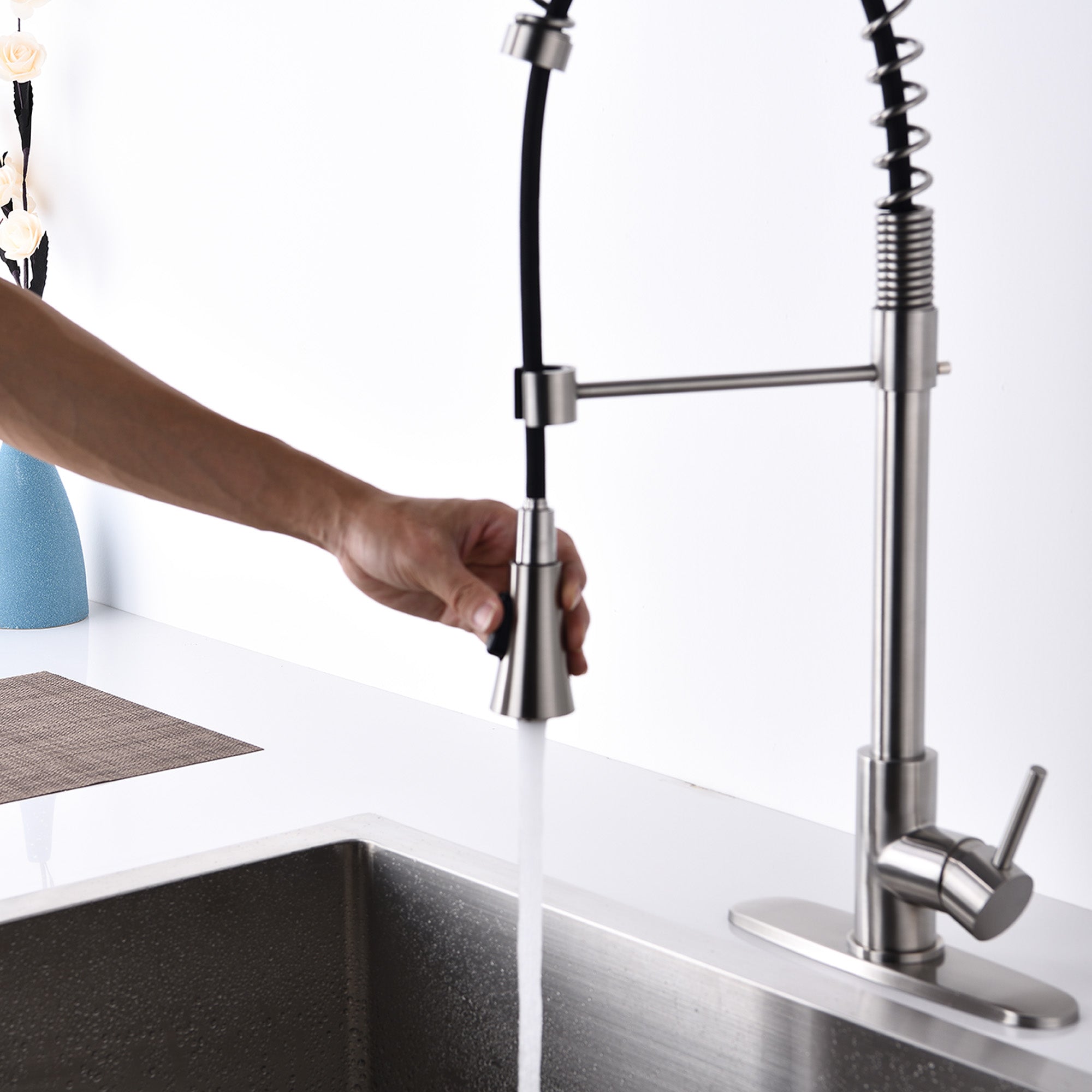 Brushed Nickel Single Handle Kitchen Faucet