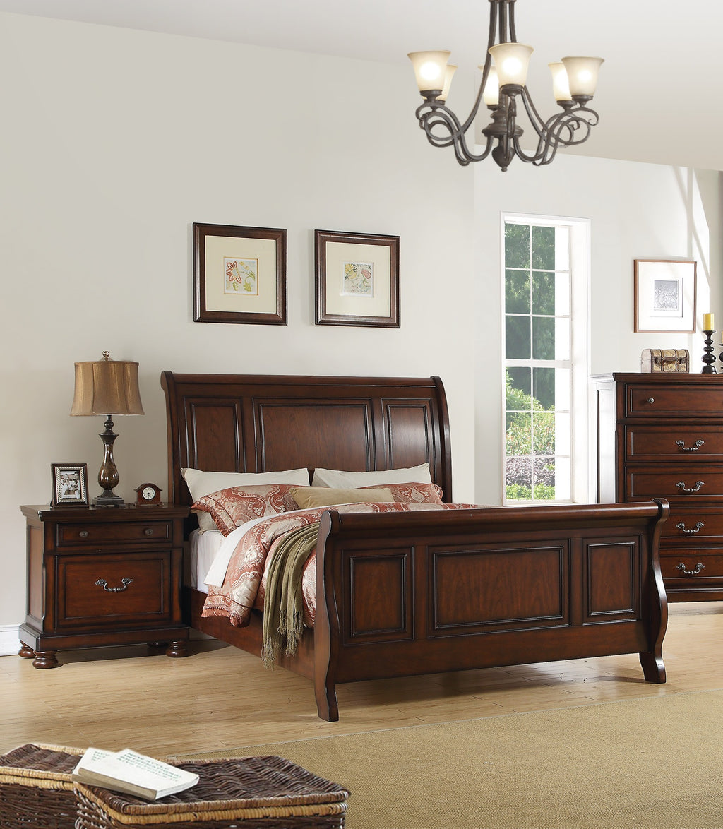 Traditional 3pc Set Est King Size Bed & Nightstands
