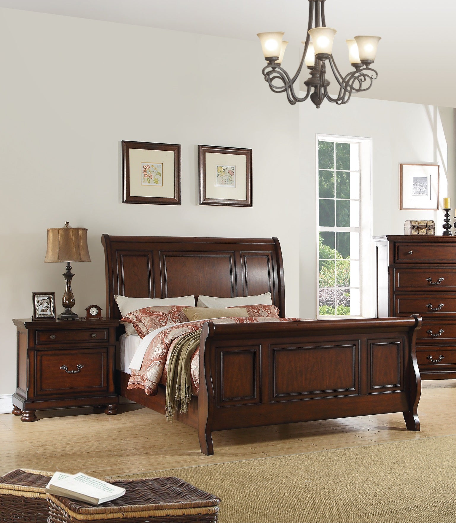 Traditional 3pc Set California King Size Bed & Nightstands