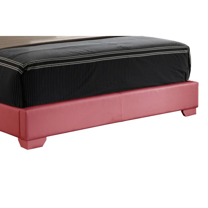 Charming Casual Full Bed