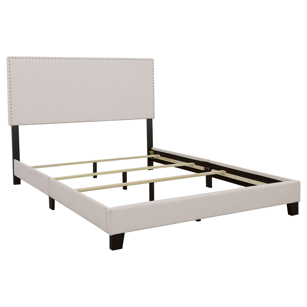 Ivory Queen Bed with Nailhead Trim