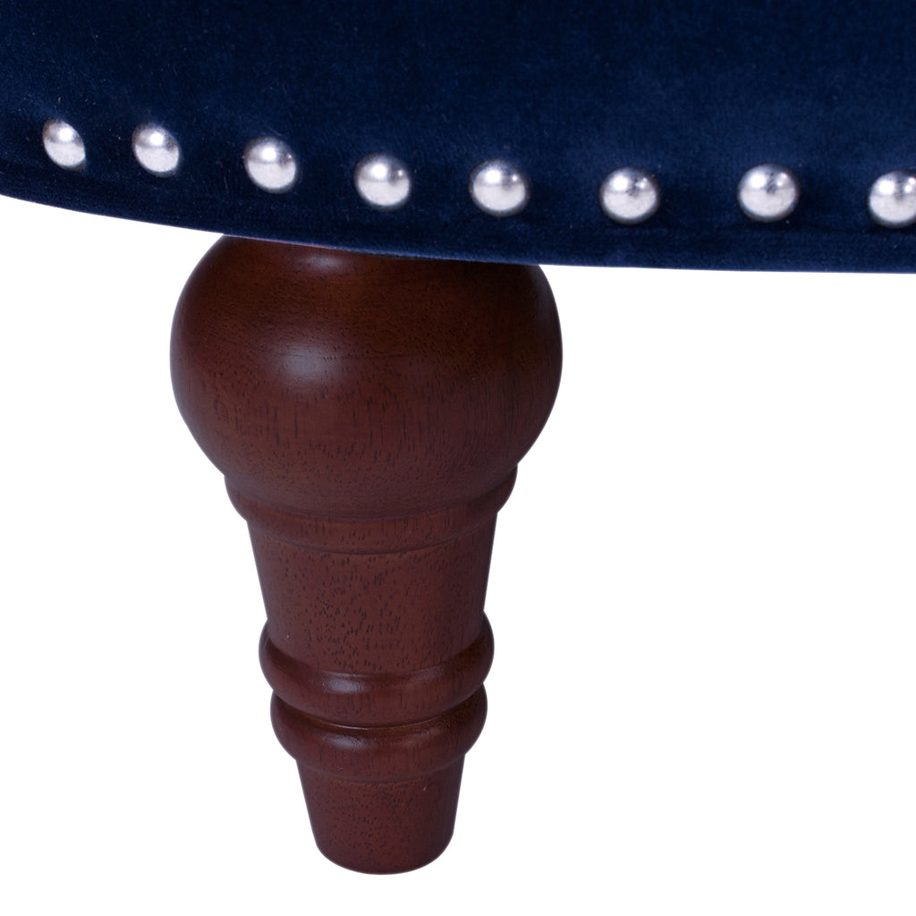 La Rosa Victorian Chesterfield Tufted Sofa