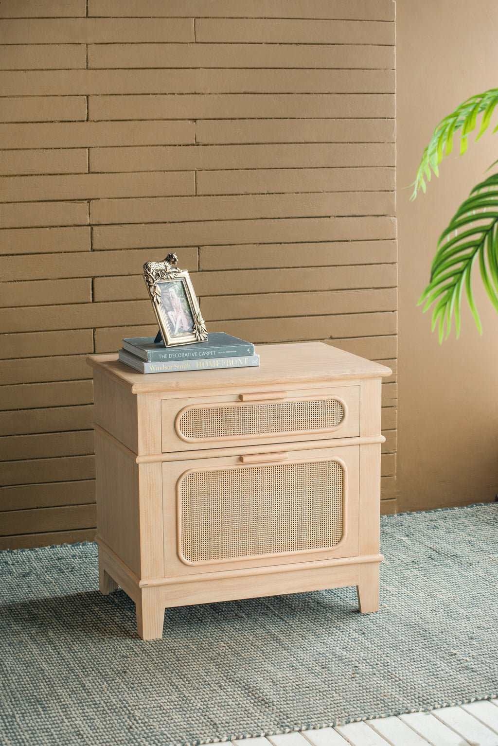 27.5x18x26" Bedside Table