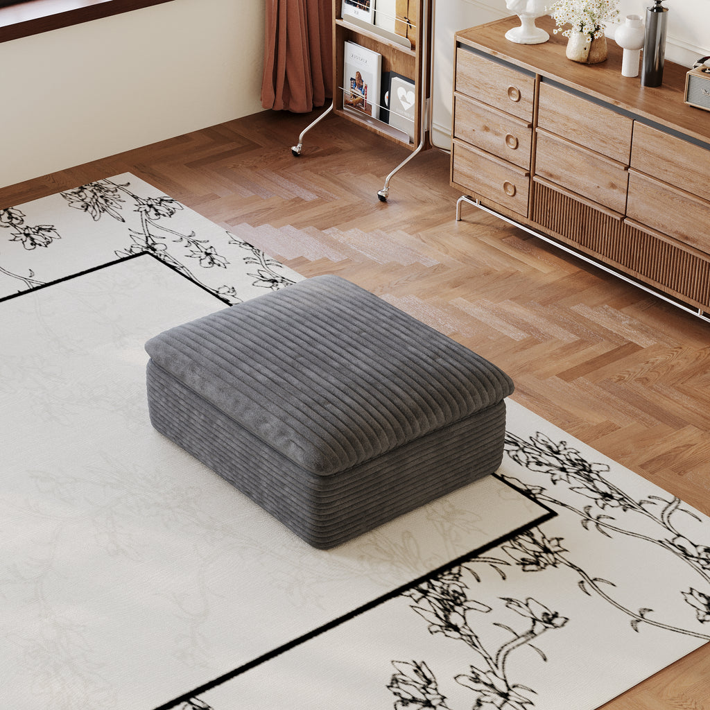 1 Ottoman in Dark