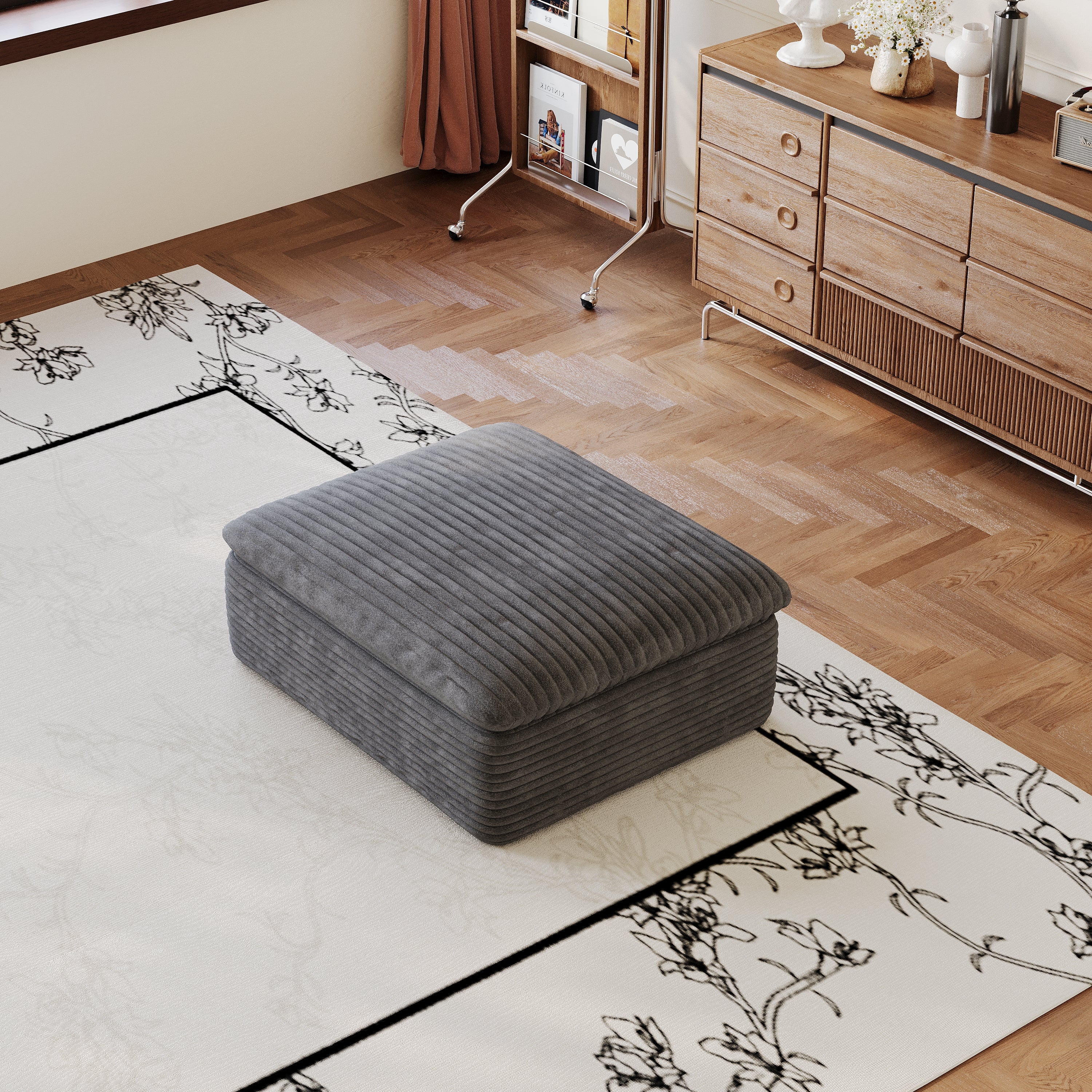 1 Ottoman in Dark