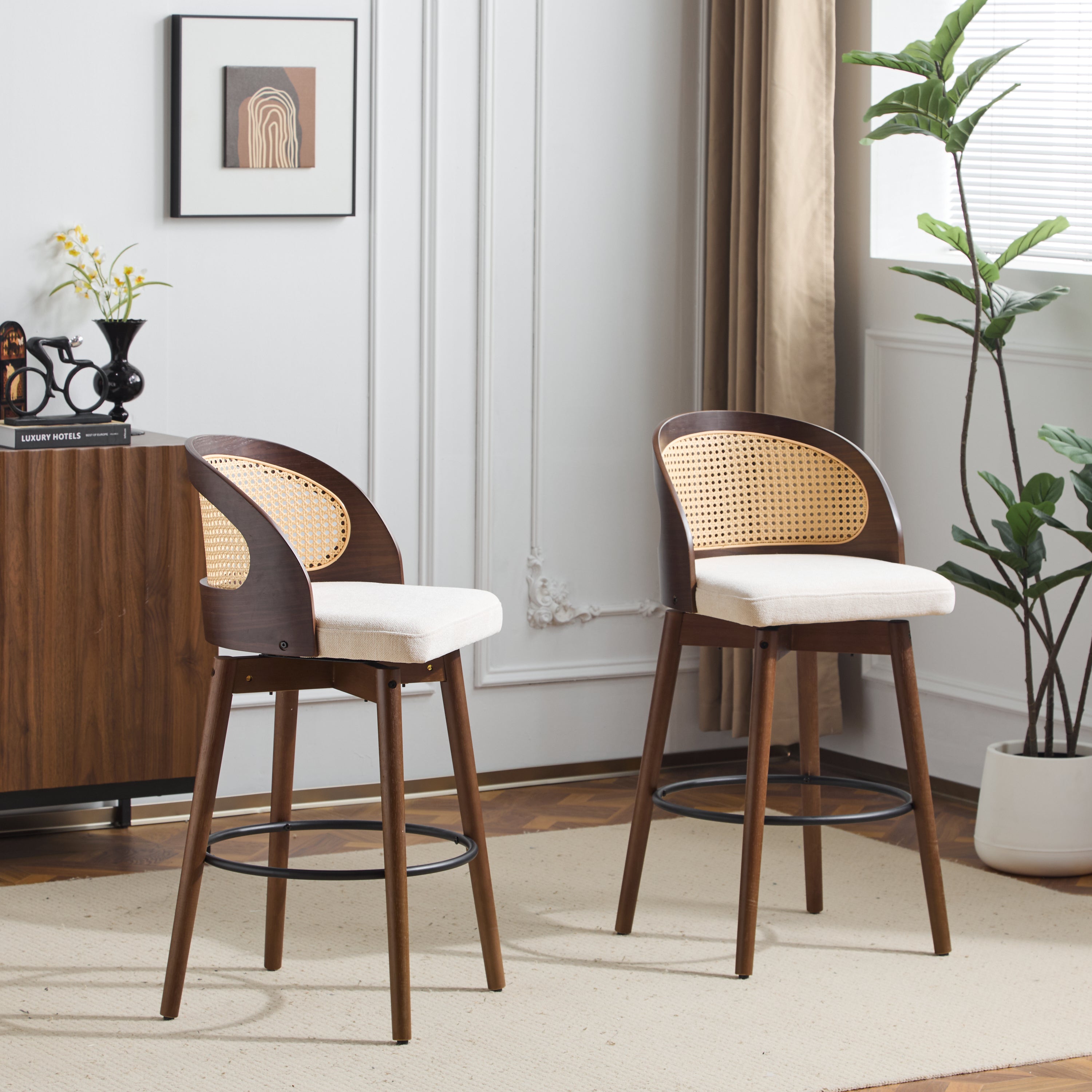 Como Indoor Wood Barstool
