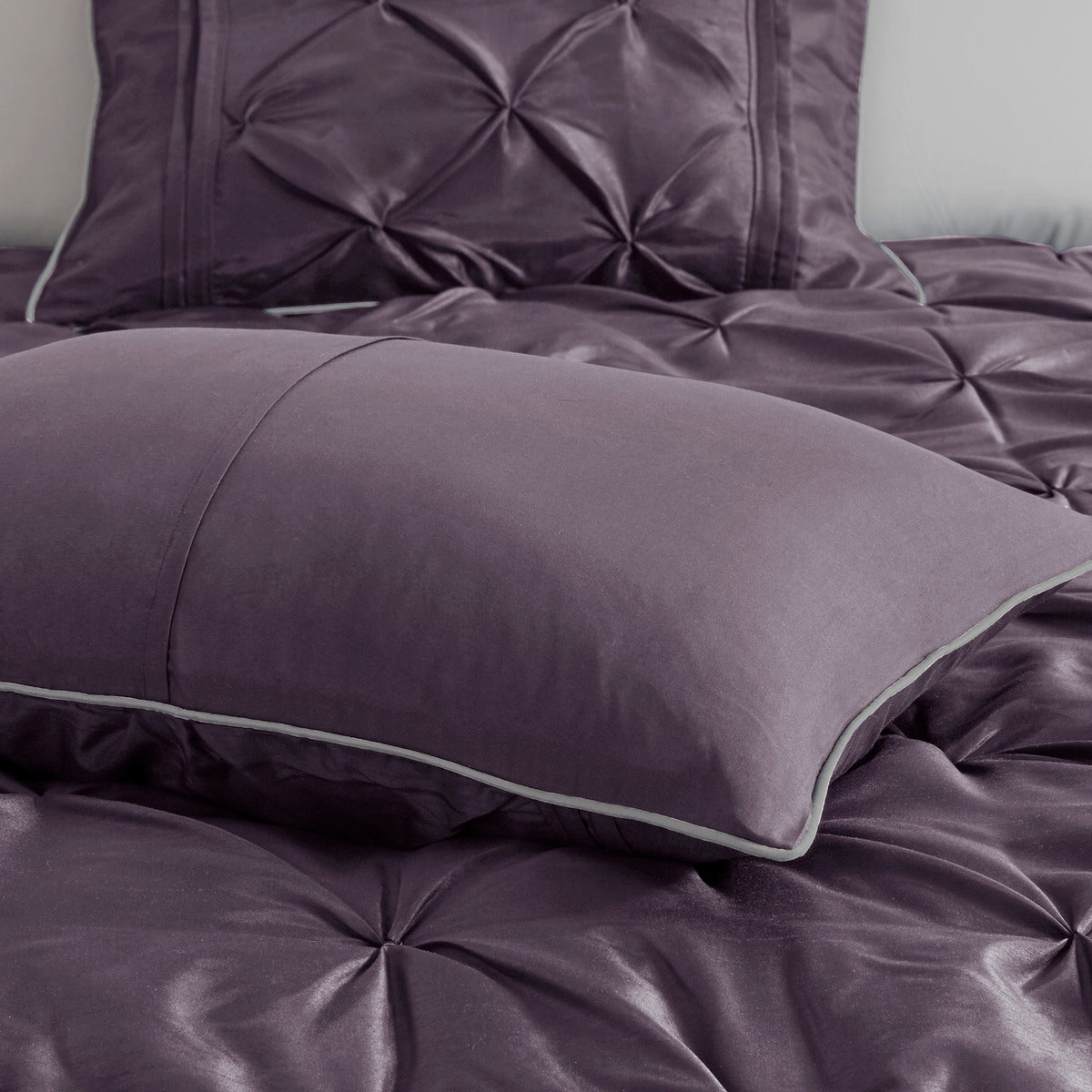 7 Piece Tufted Comforter Set - Plum Cal King