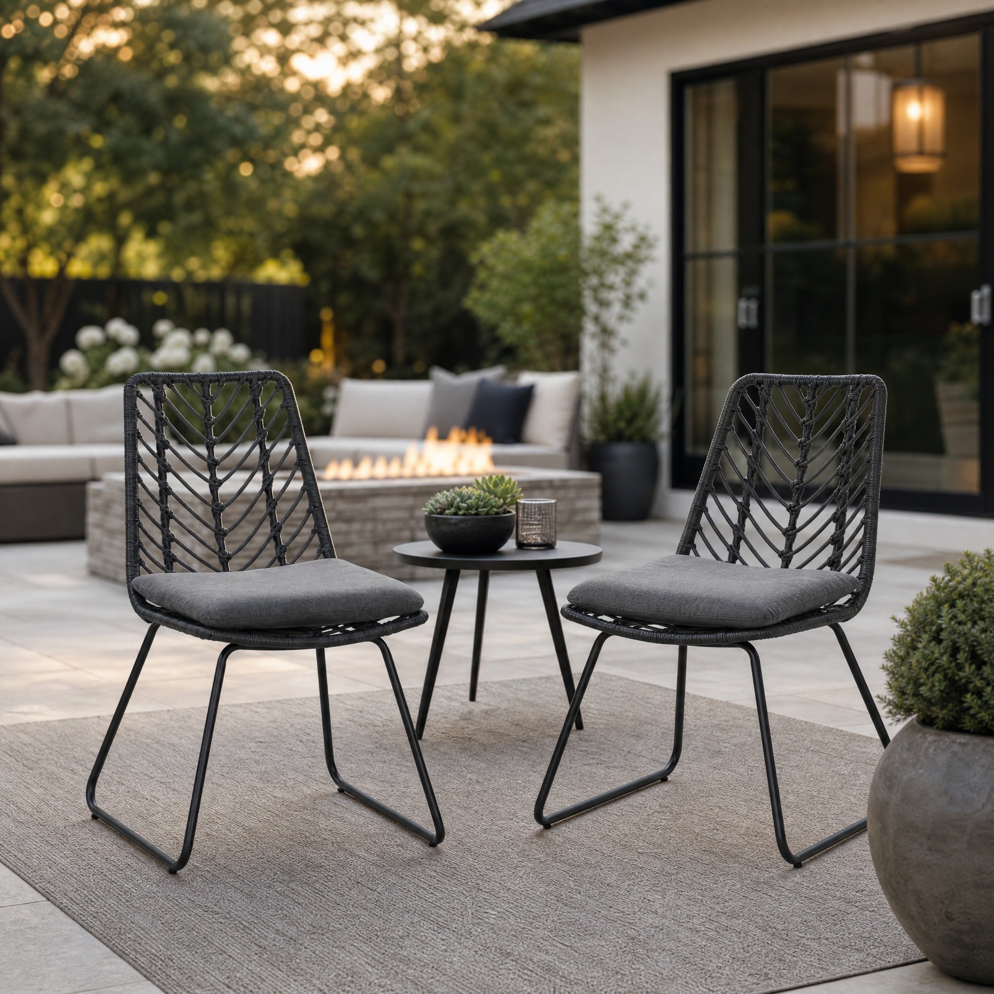 Deja Chair, 2PCS with 2 Cushions