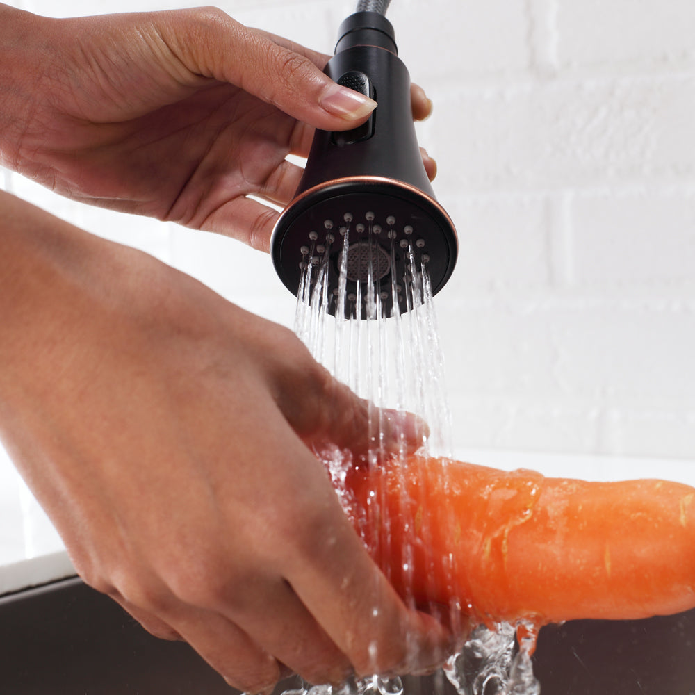Kitchen Faucet with Pull Out Sprayer, Oil-Rubbed Bronze