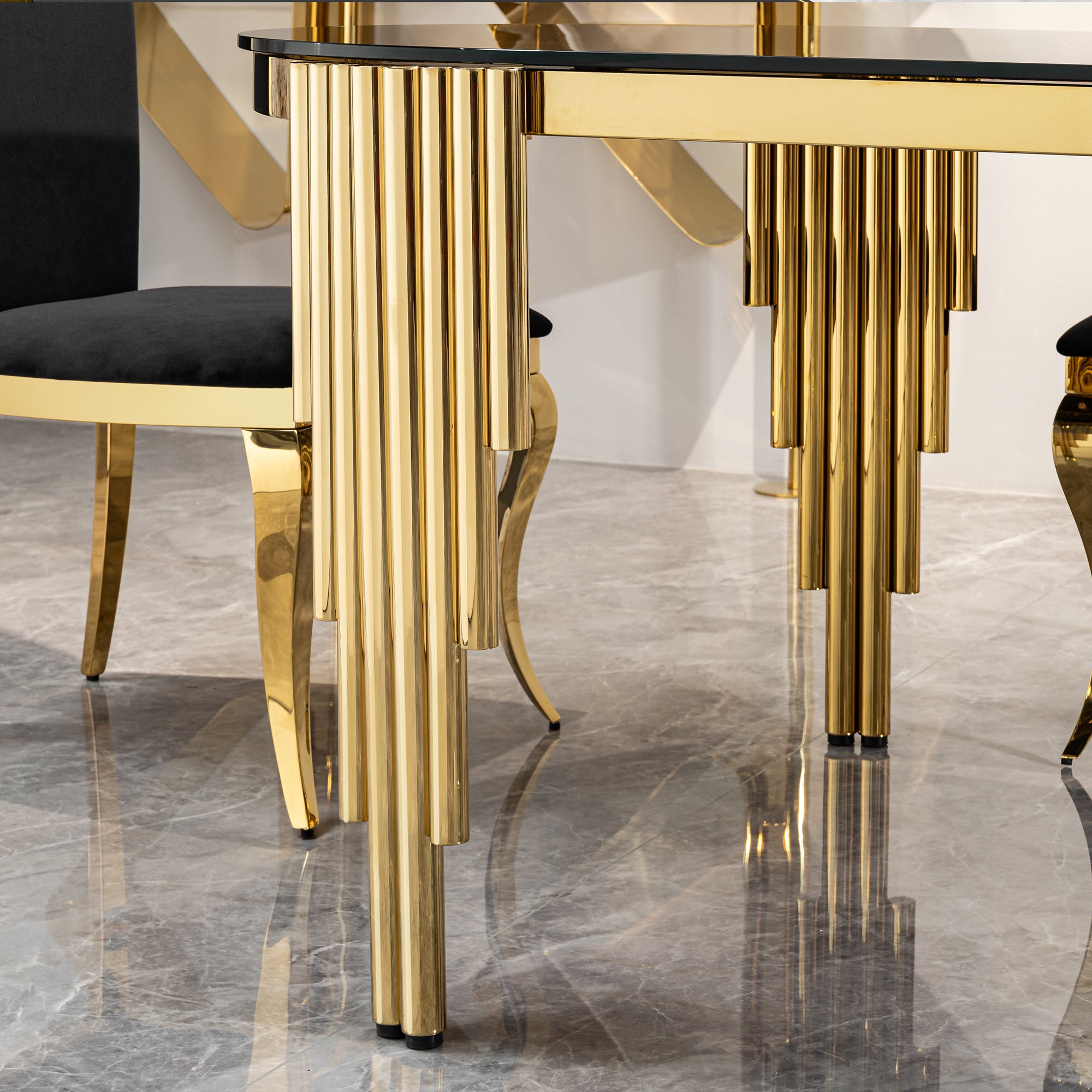 Oval Dining Room Table