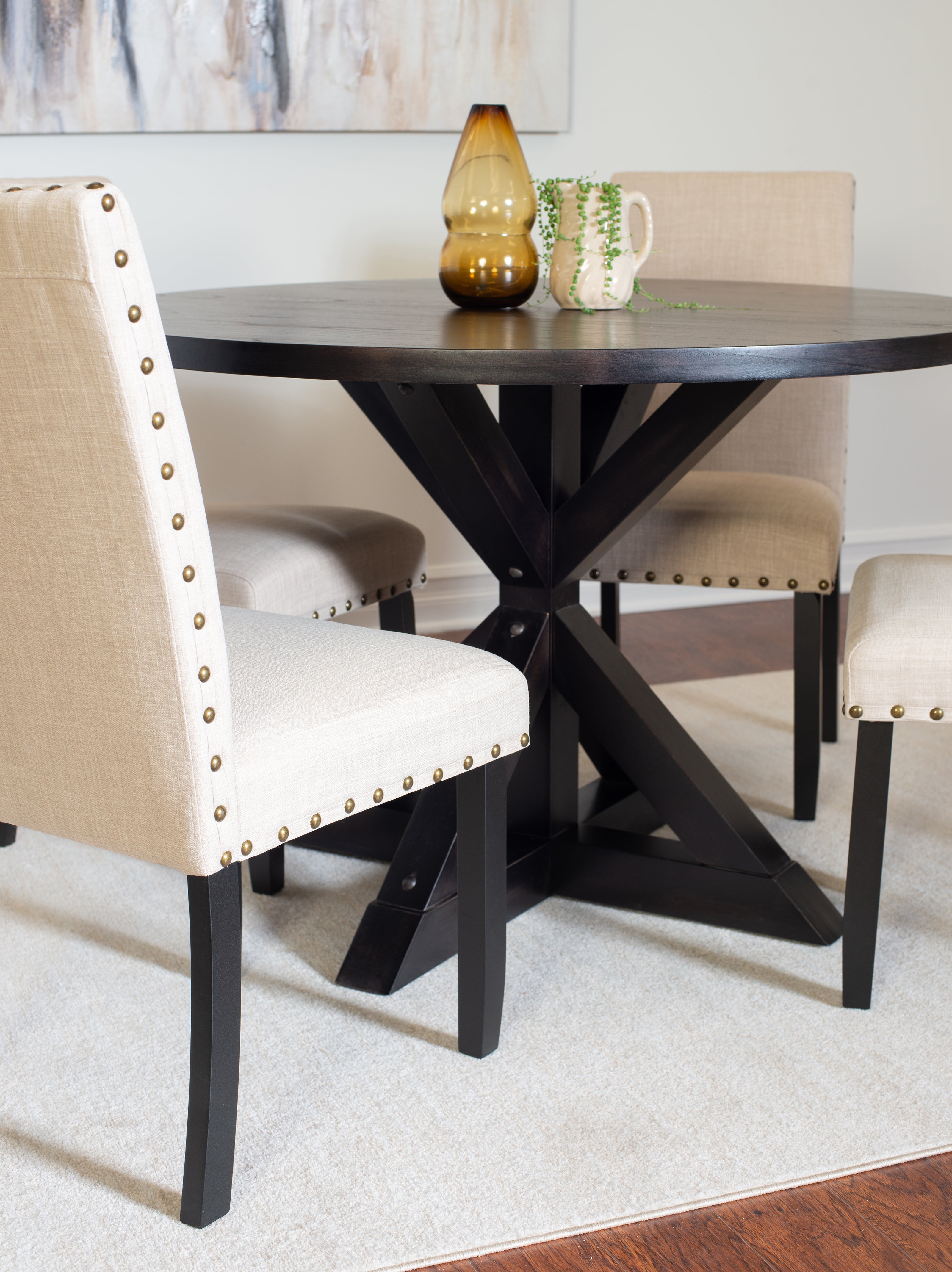 Mytzi 5-Piece Dining Set, Cross-Buck Dining Table with 4 Stylish Chairs