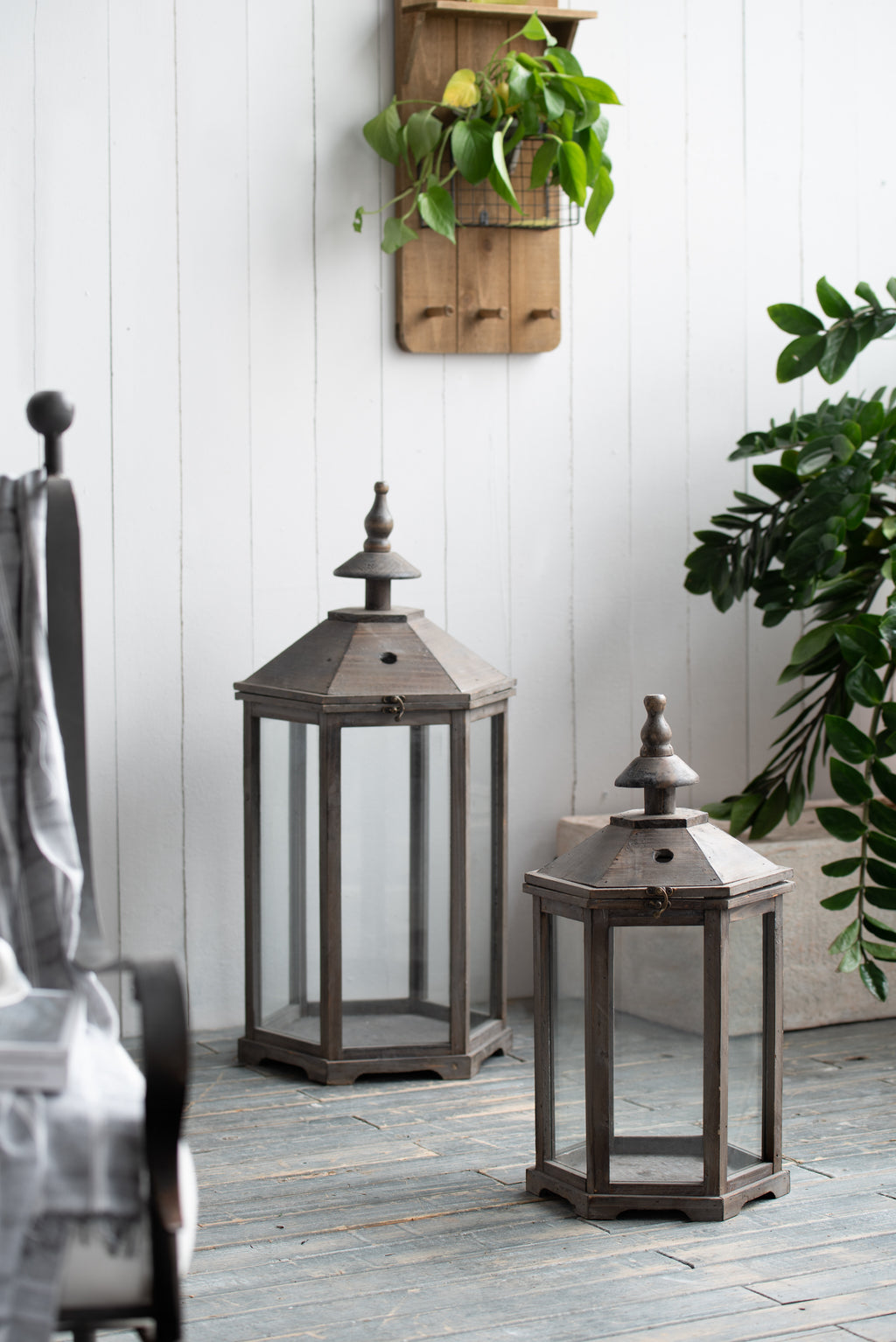 S/2 Graca Polygon Temple Garden Lanterns