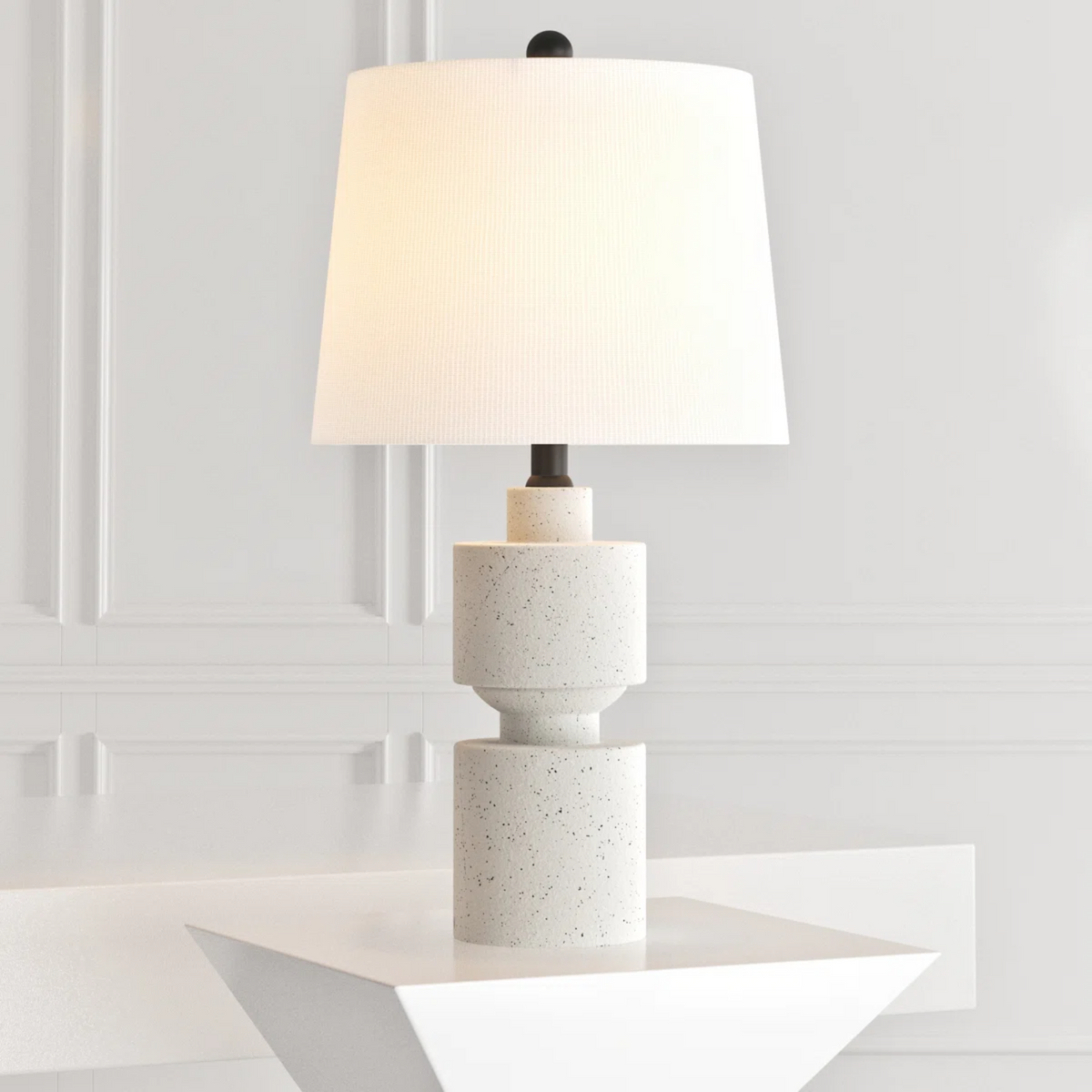 Modern Farmhouse Table Lamp, 24.5-Inch, Resin, Beige