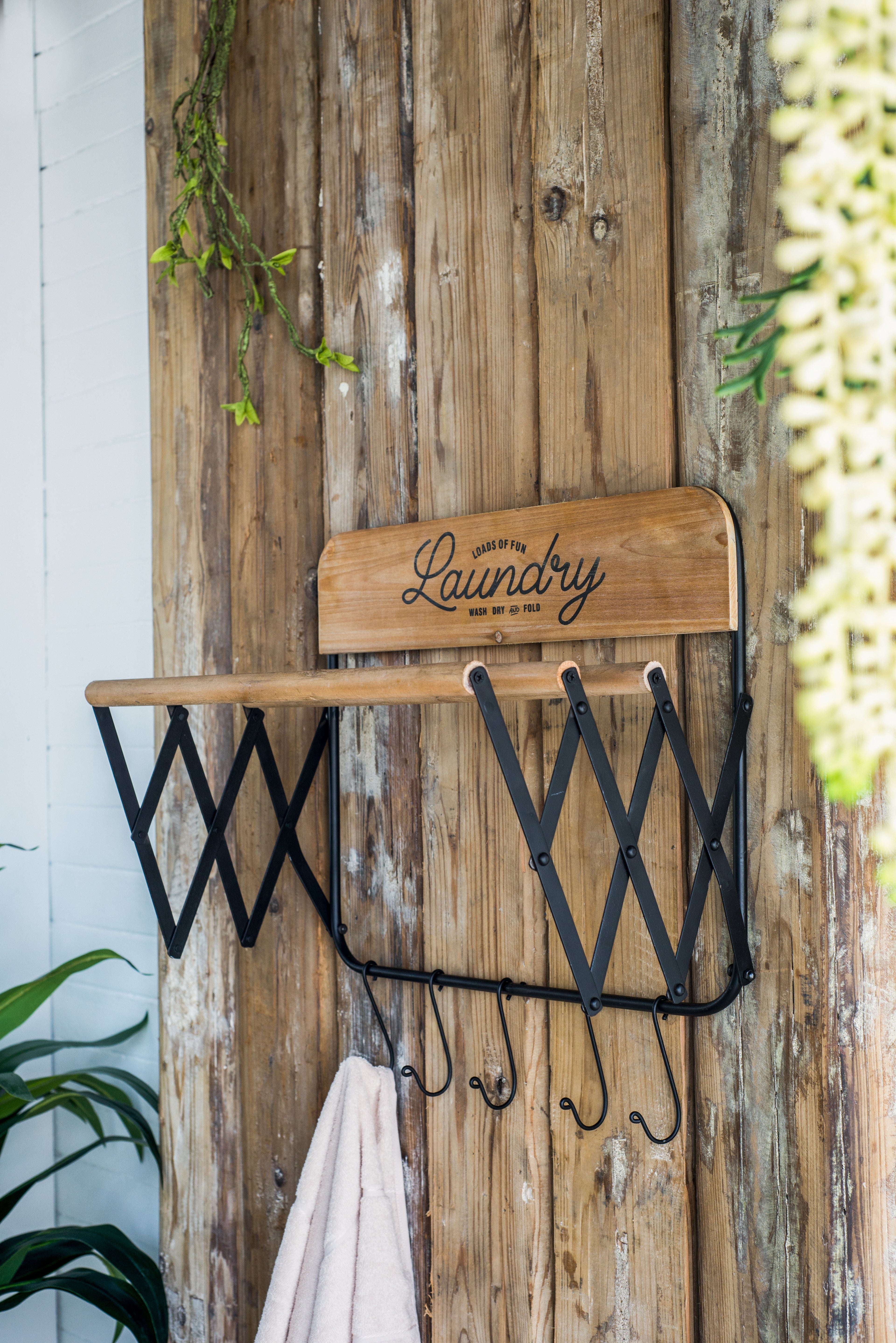 20x14x20" Laundry Rack with Accordion Design