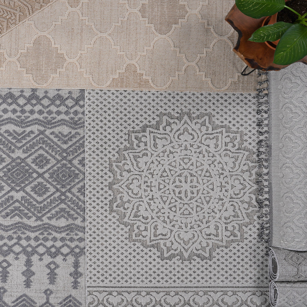 Guros Collection Area Rugs