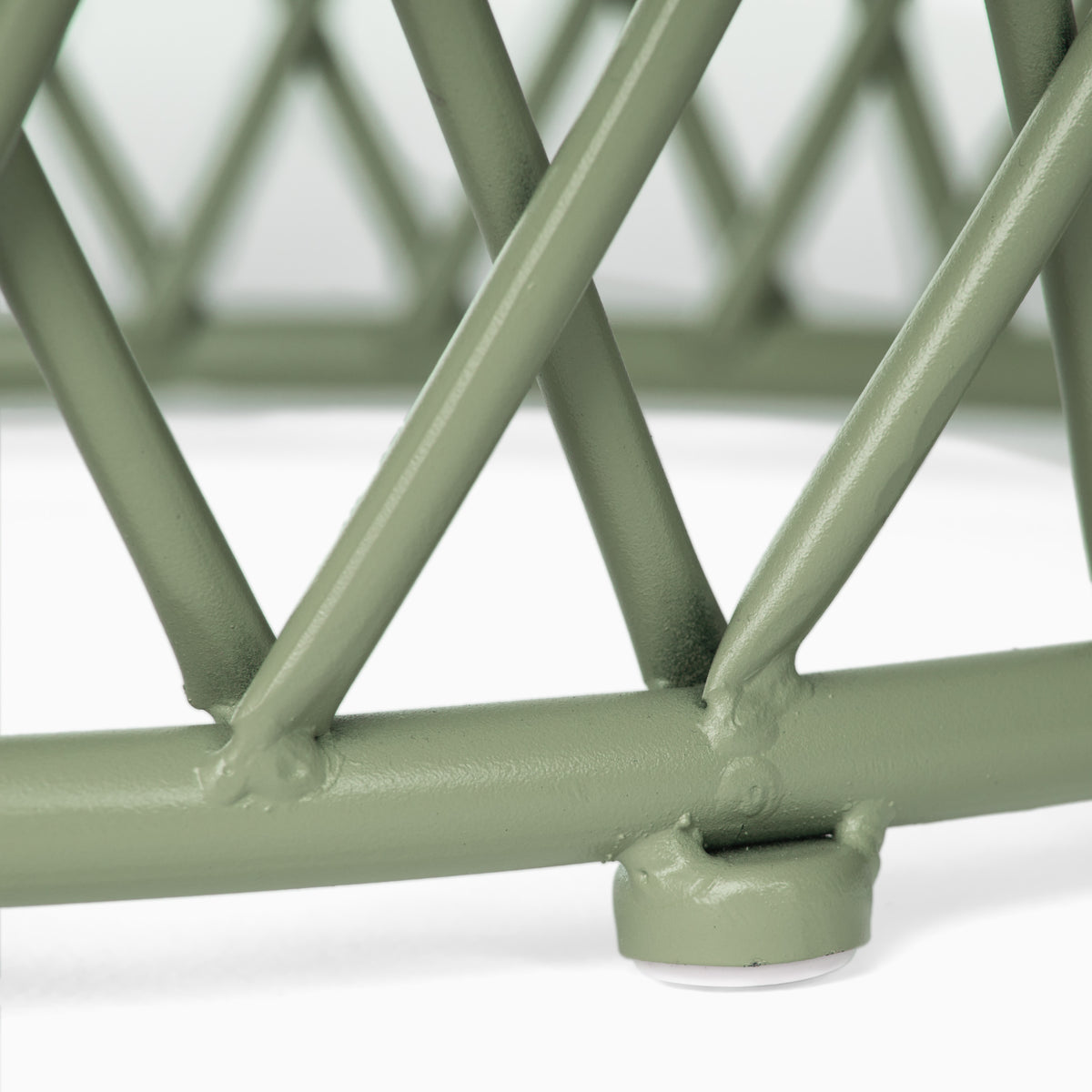 ALAMERA 19.75 Outdoor Side Table