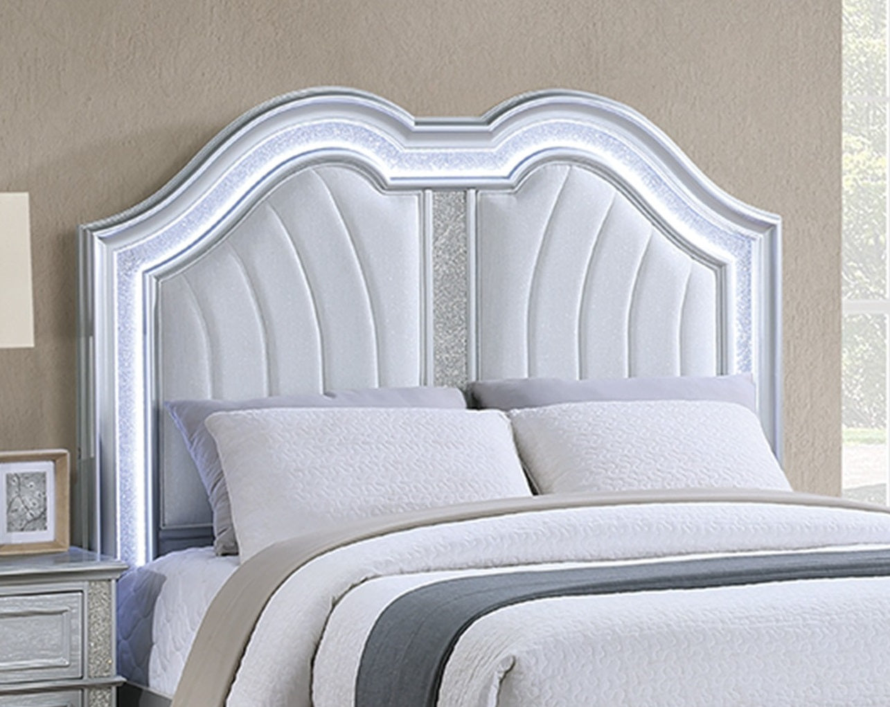 Contemporary Elegant King Size Bed 3-Piece Set