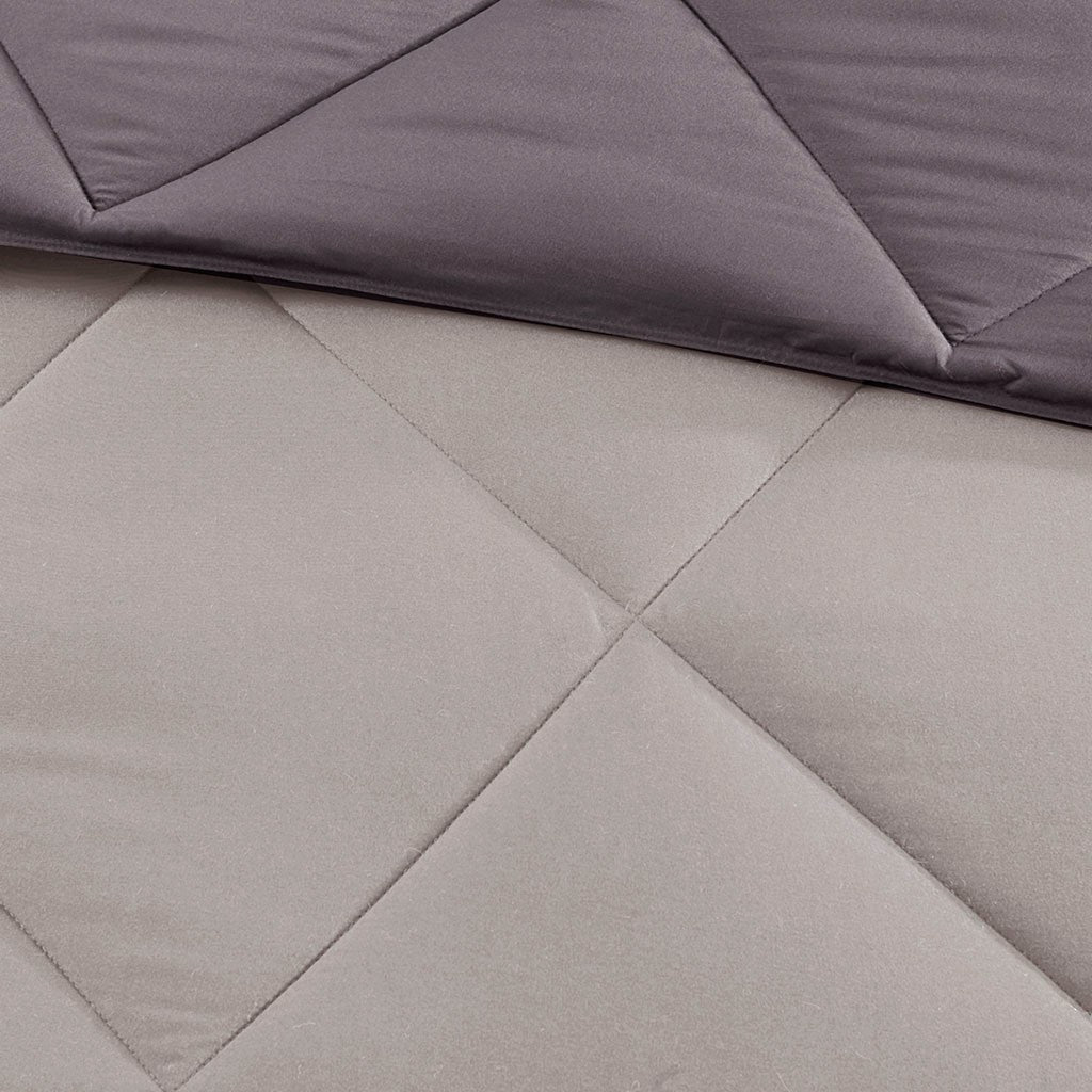 Twin/Twin XL 3M Scotchgard Diamond Quilting Reversible Down Alternative Comforter Set