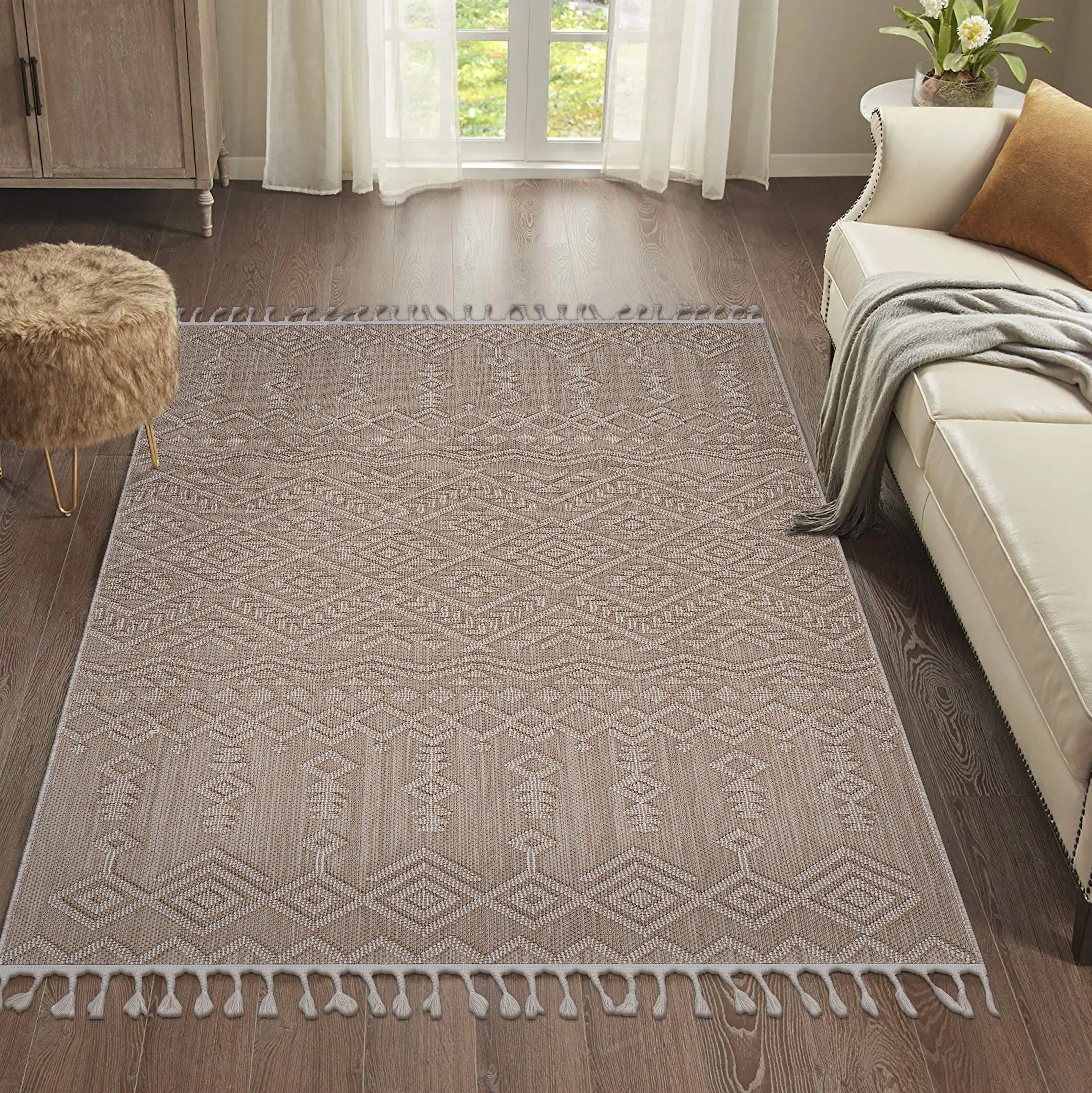 Guros Collection 7.9X10 Rug