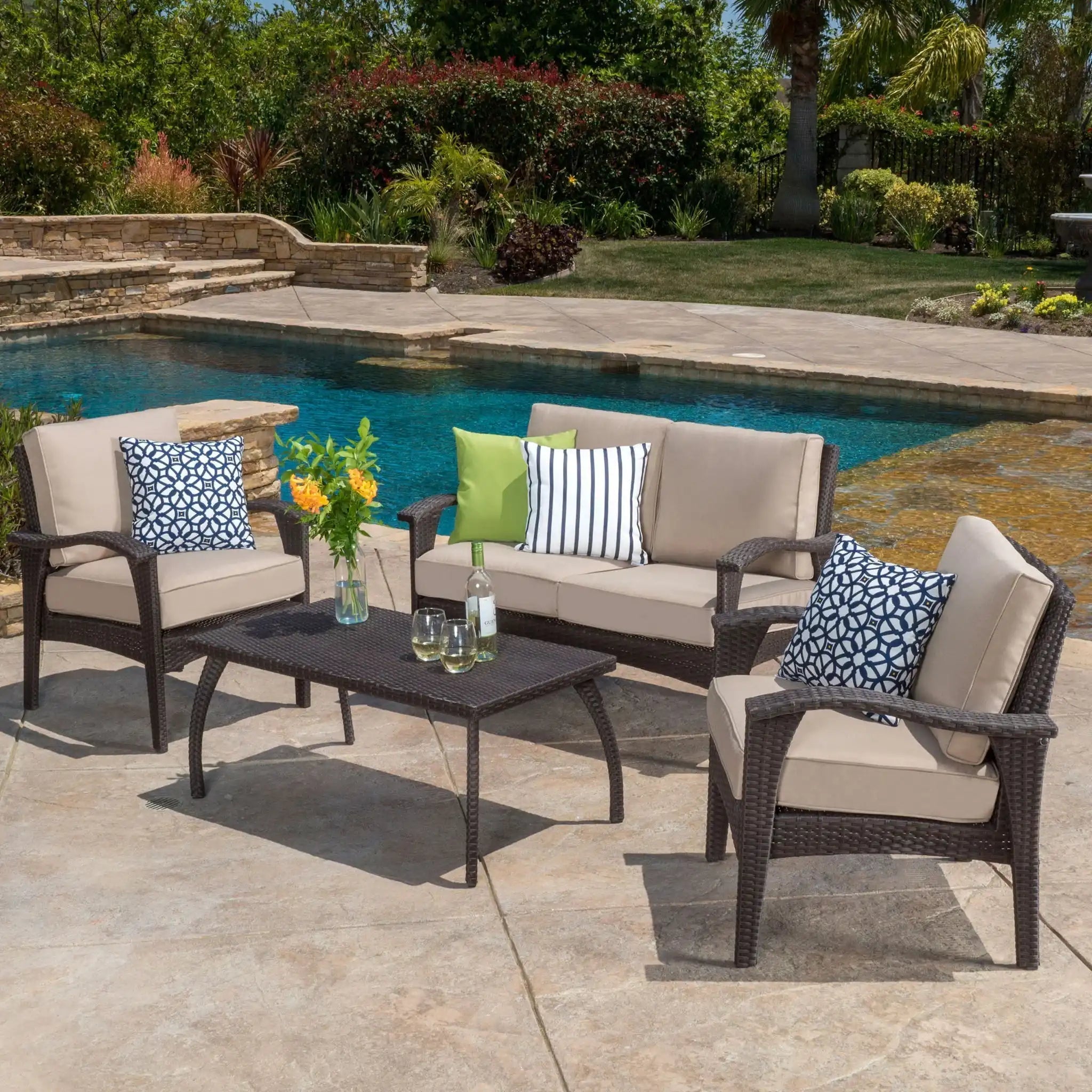 Honolulu 4-Piece Outdoor Wicker Seating Set