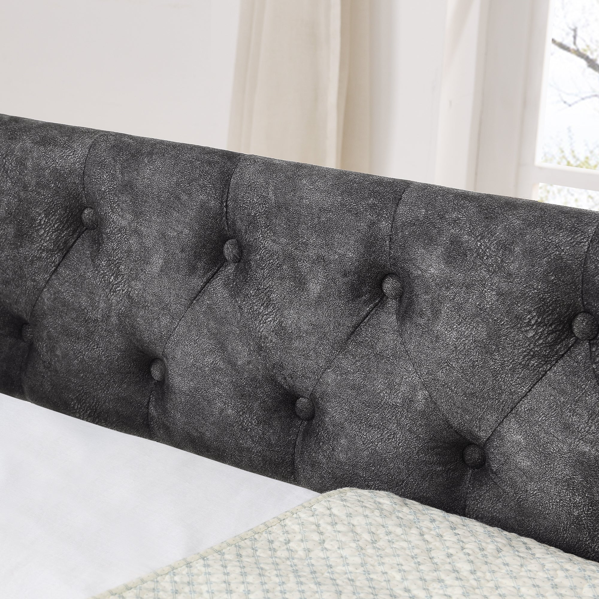Twin Size Daybed with USB Charging & Pull-out Extendable Bed