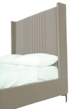 Promenade Upholstered Velvet Full Bed in Rustic