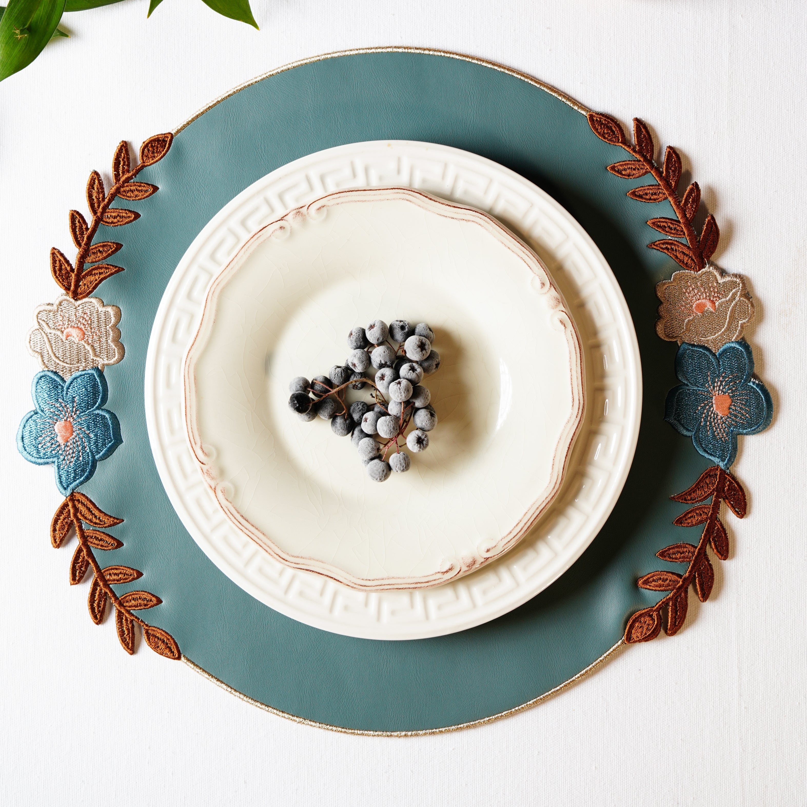 JASMINE BLUE ROUND FAUX LEATHER PLACEMAT (Set Of 4)