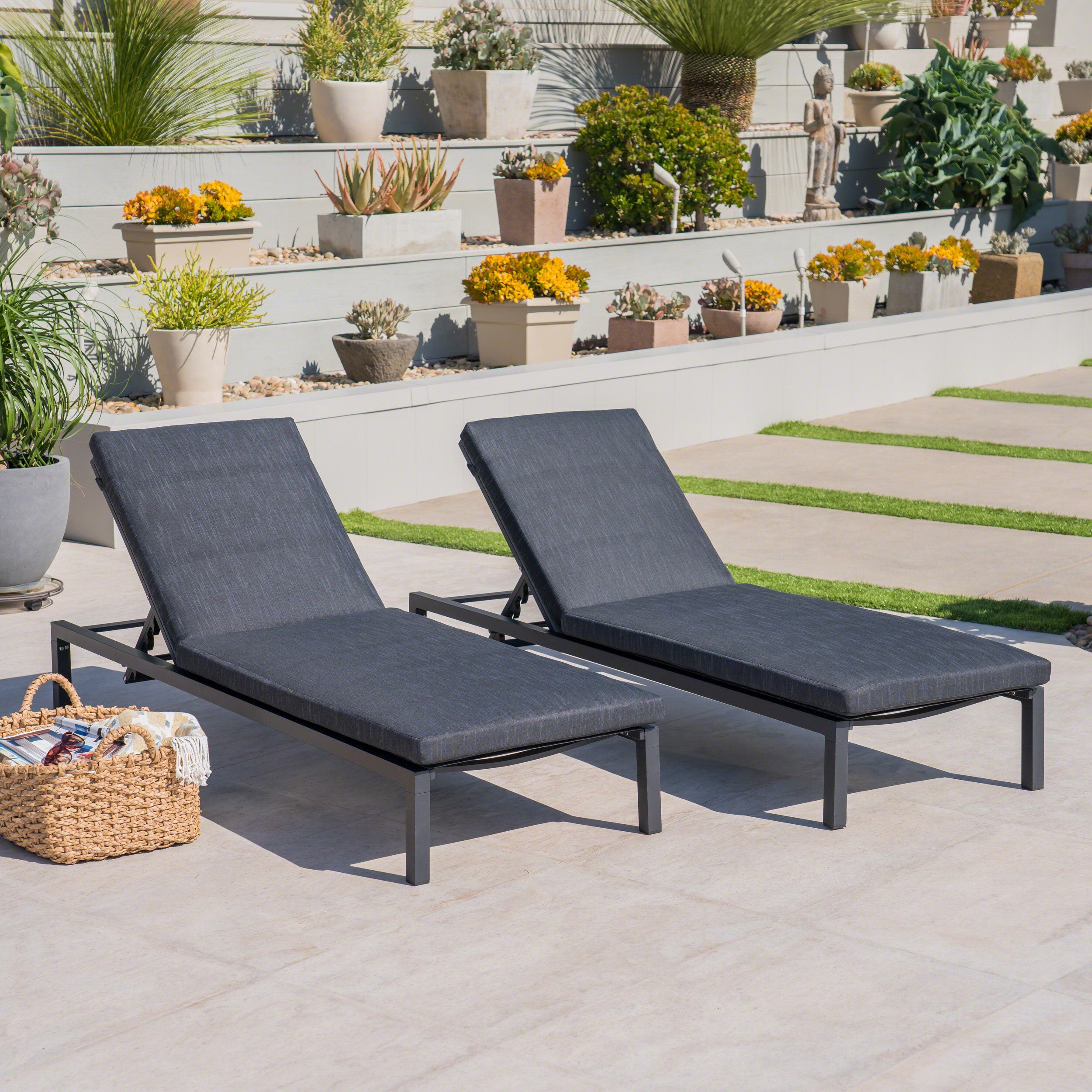 Navan Chaise Lounge - Dark Gray