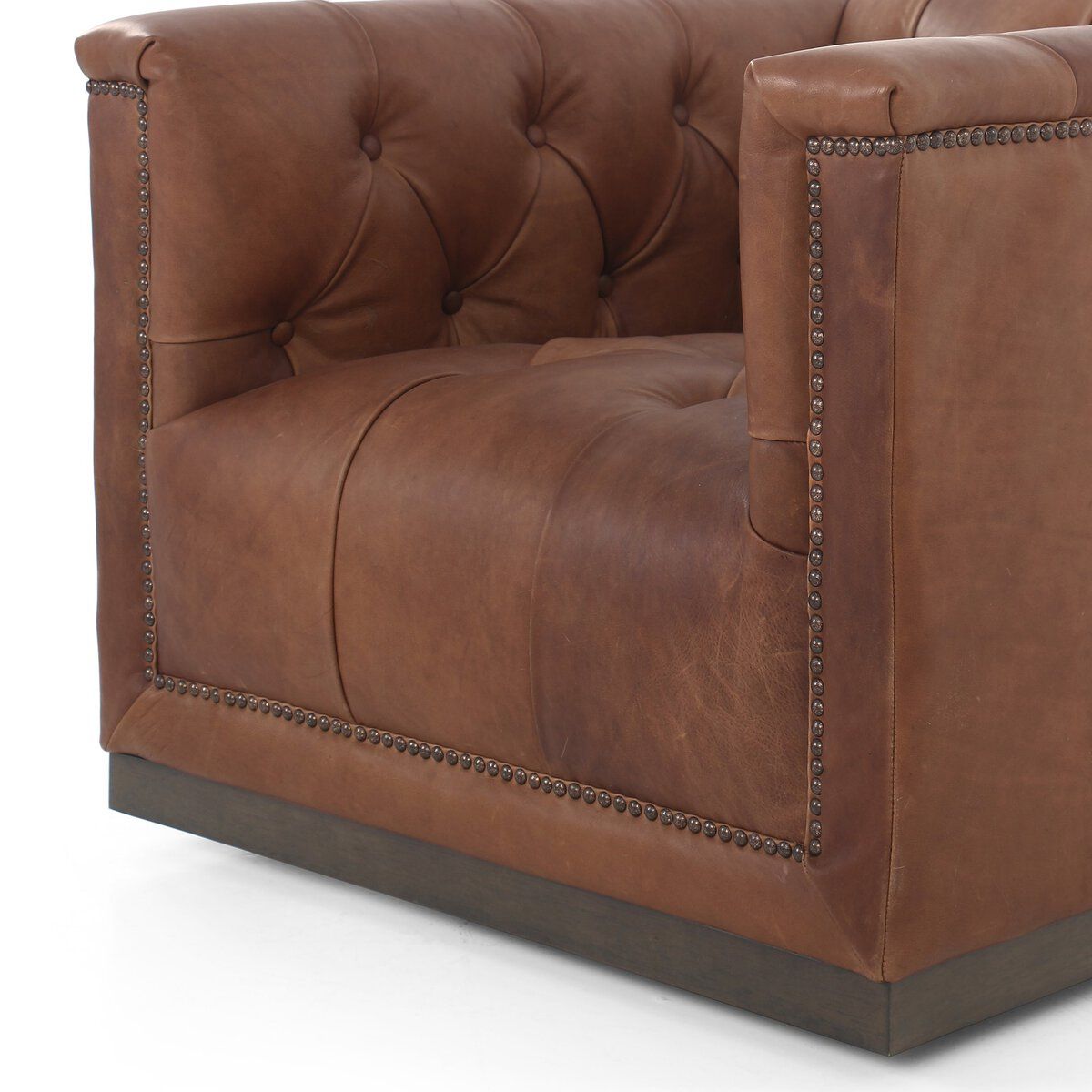 Maxx Swivel Chair