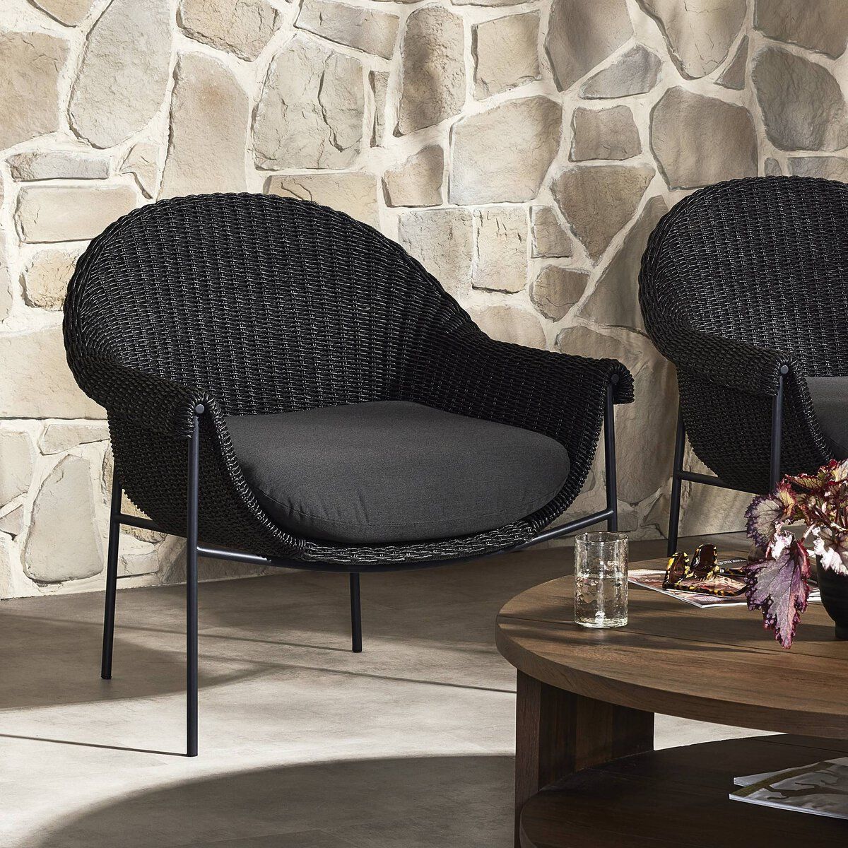 Suerte Outdoor Chair