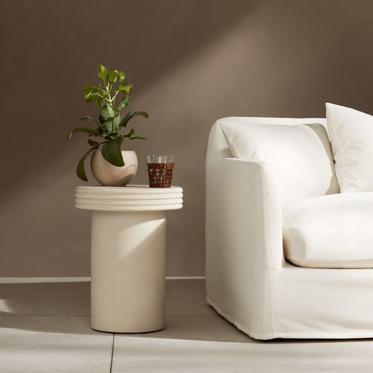 Grecia Outdoor End Table