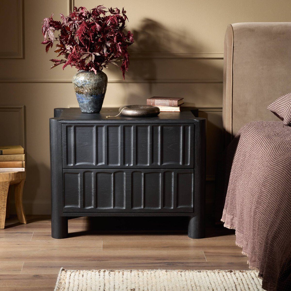 Ezri Nightstand