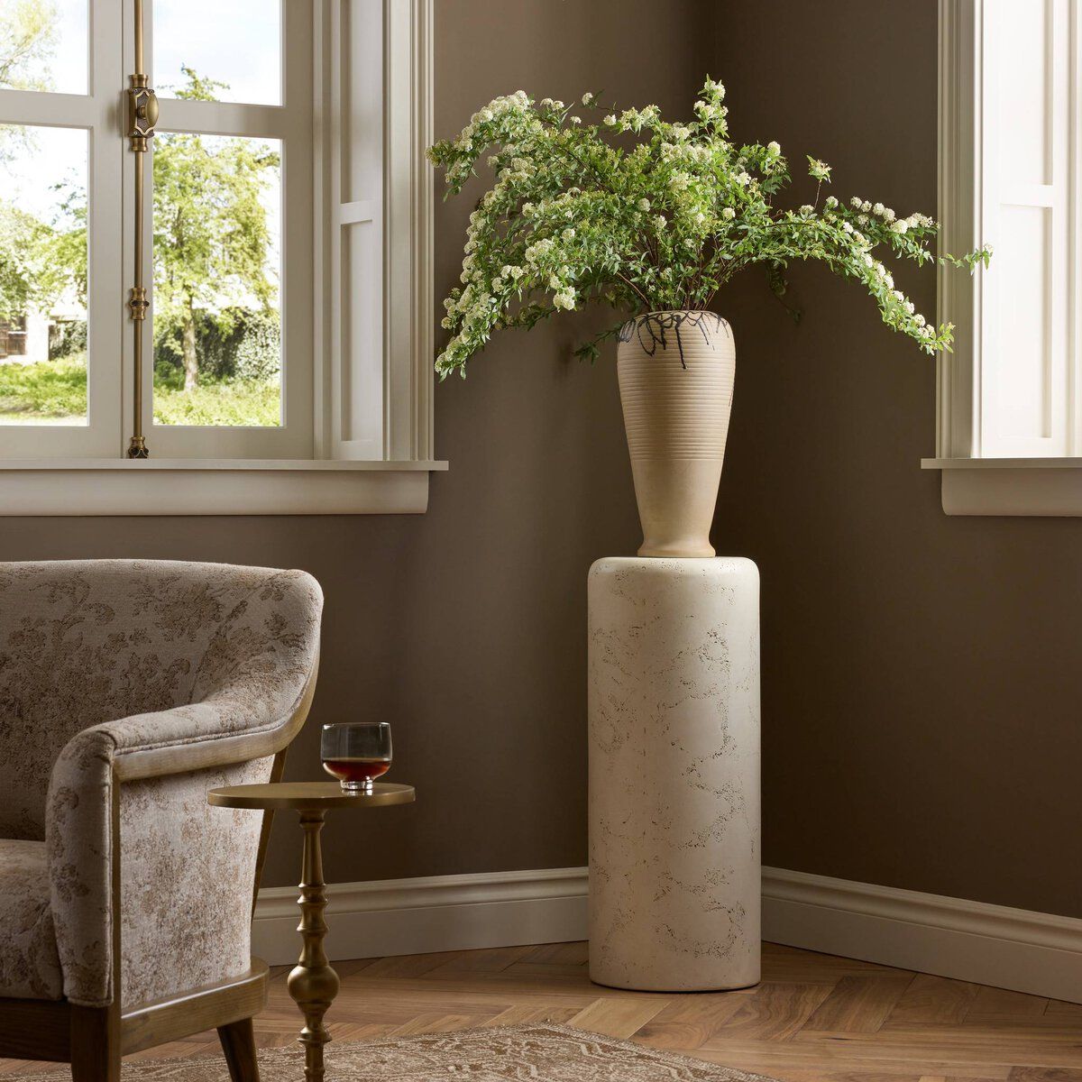 Arati Pedestal