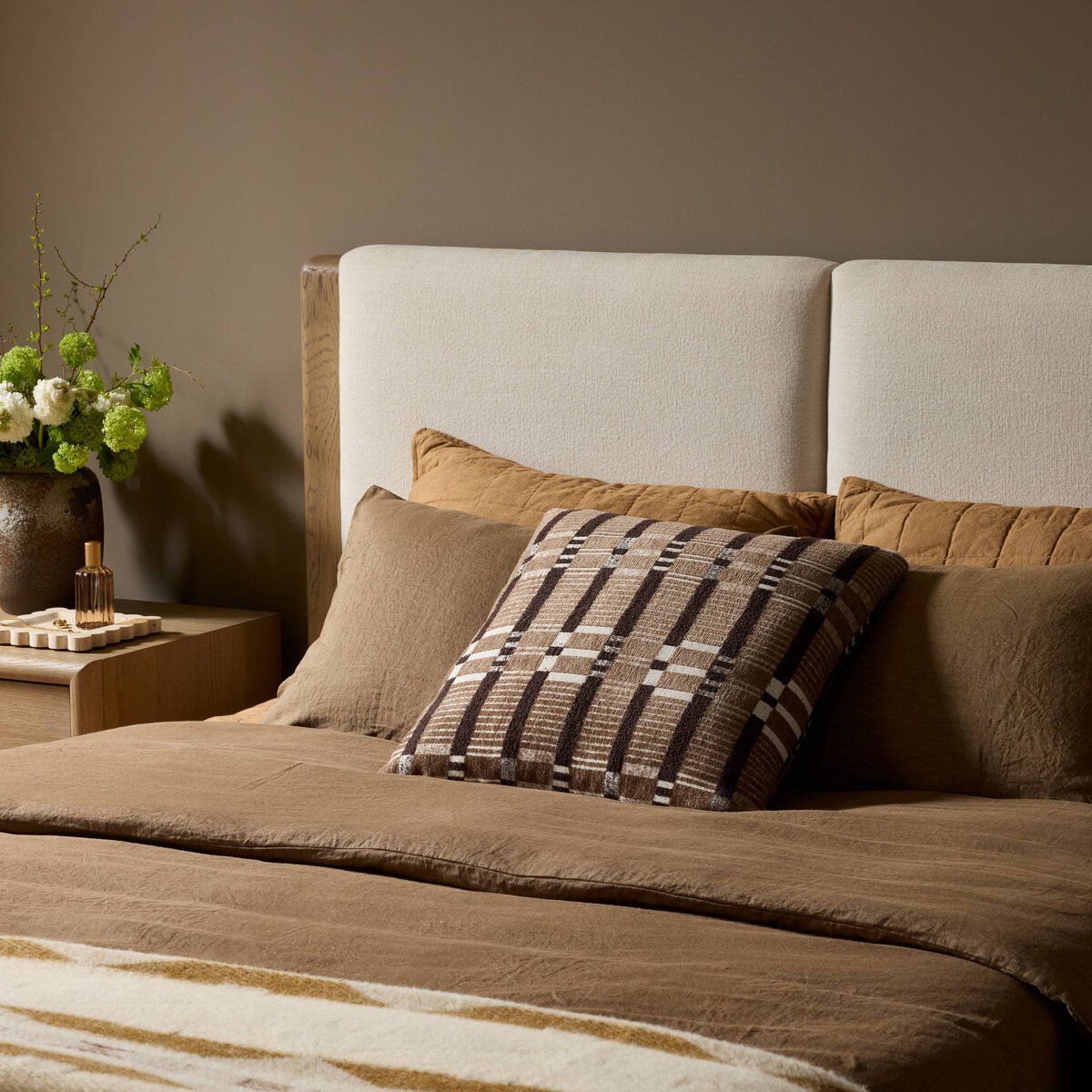 Kova Pillow