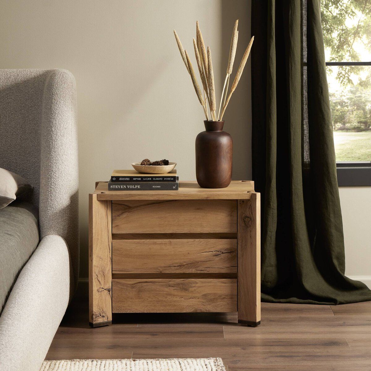 Cassio Nightstand