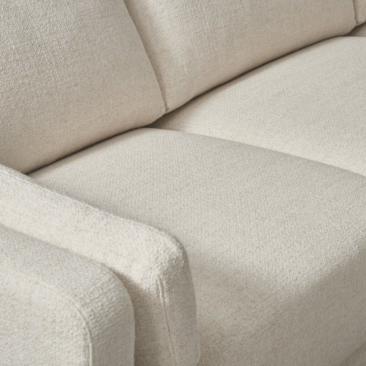 Toland 2-piece Sectional W/chaise